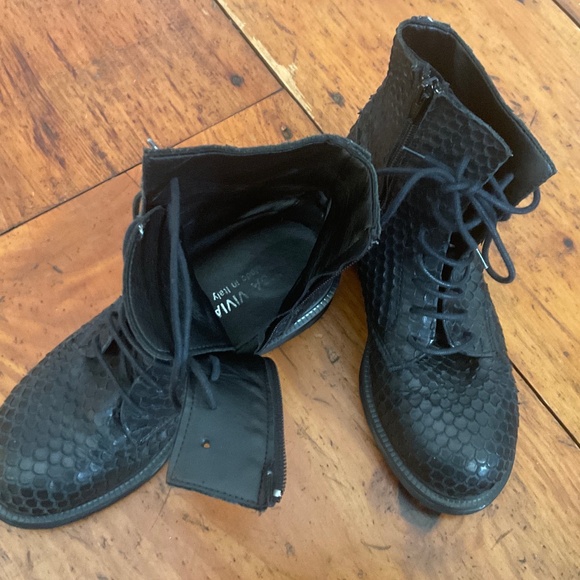 Elisa Viviani custom made in Italy snakeskin lace up side zip boot size 37 - Picture 7 of 9